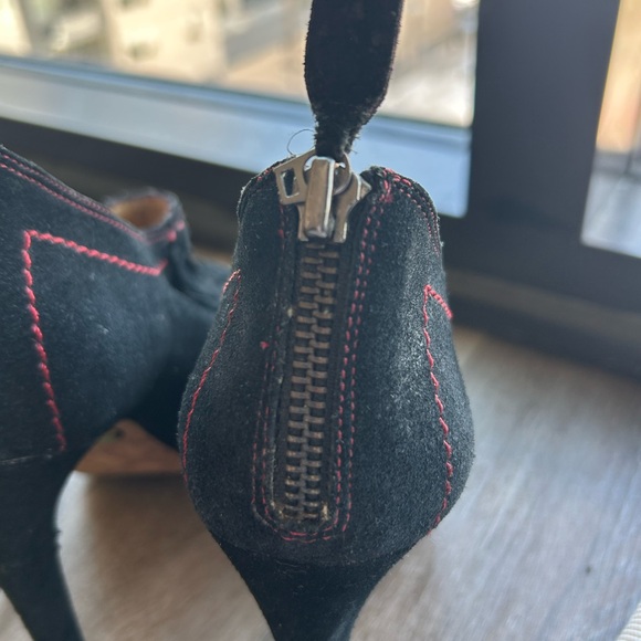 L.A.M.B Black Suede Women's Heels - Picture 9 of 12